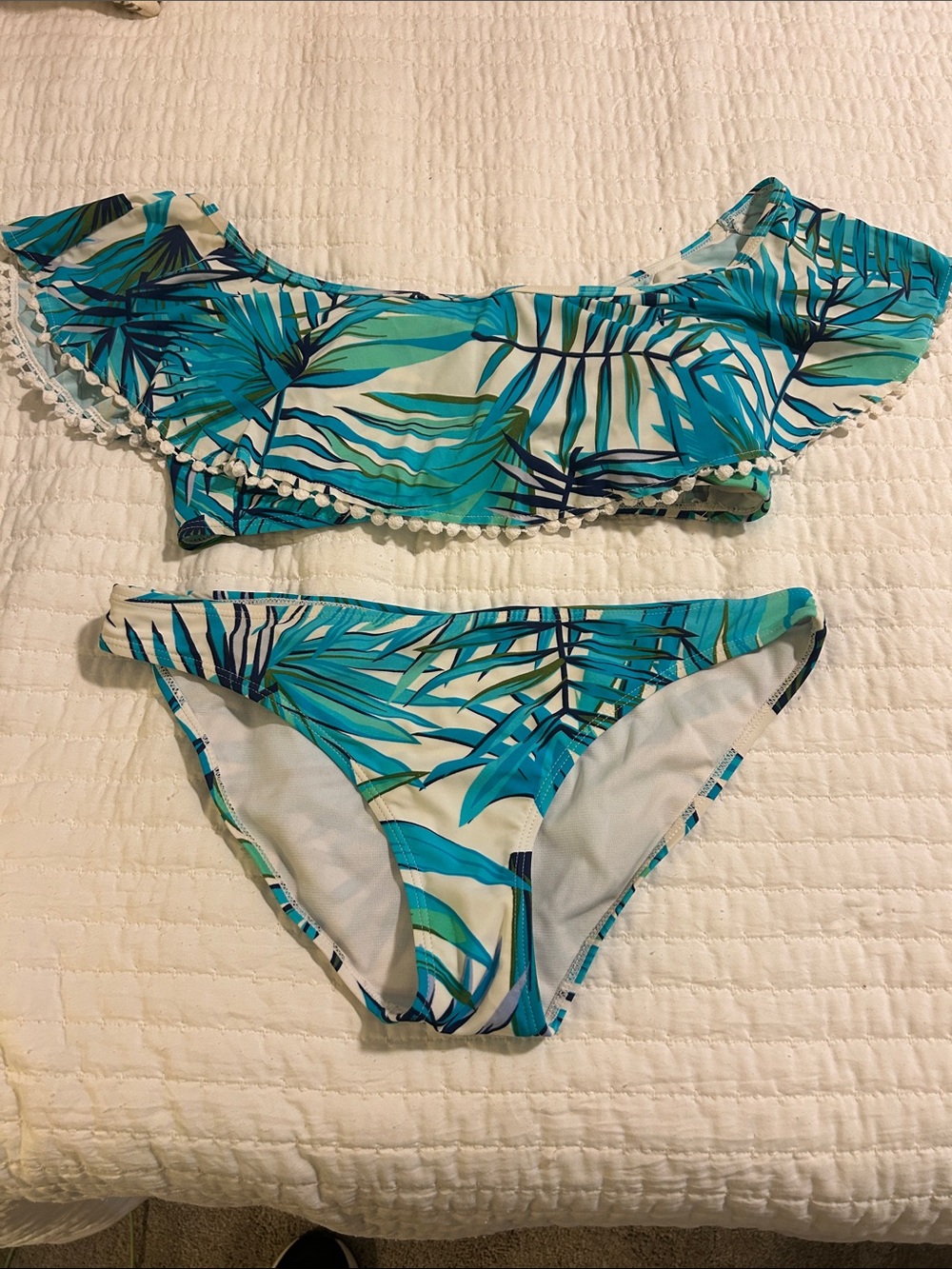 Off-Shoulder Tropical Print Women's Bikini Set in Teal. Stylish Swimwear brand